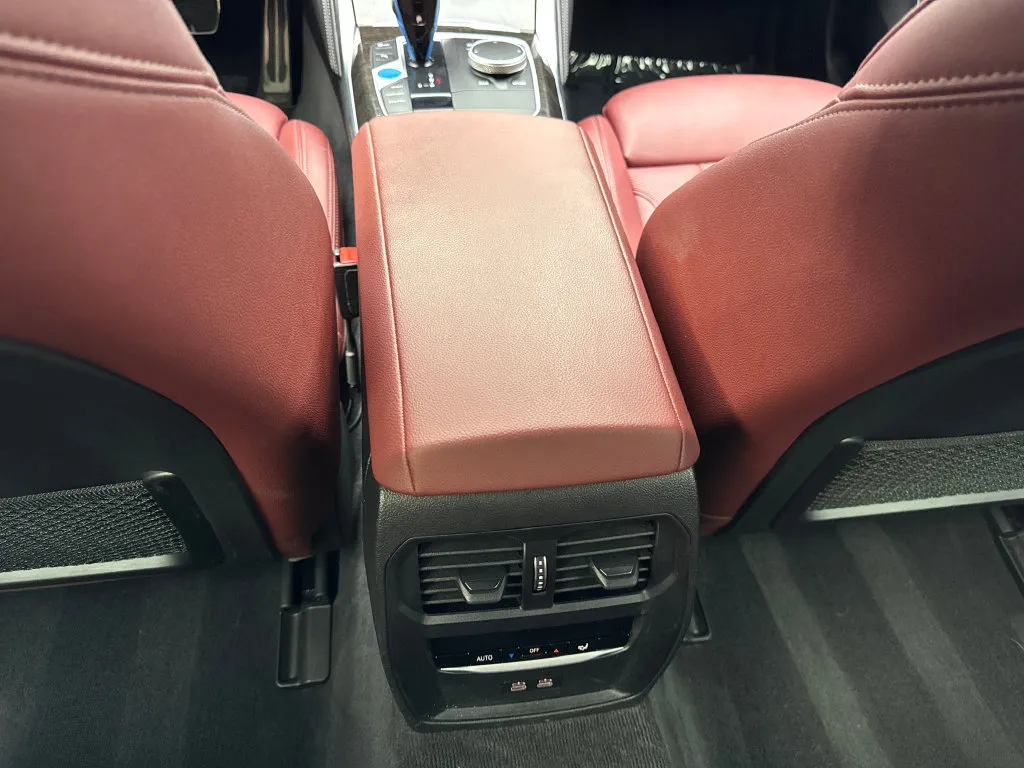 BMW i4 photo 71