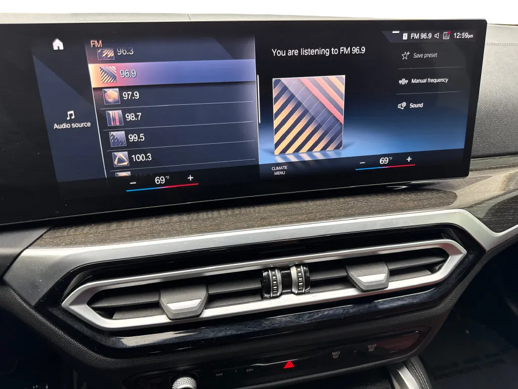BMW i4 photo 64