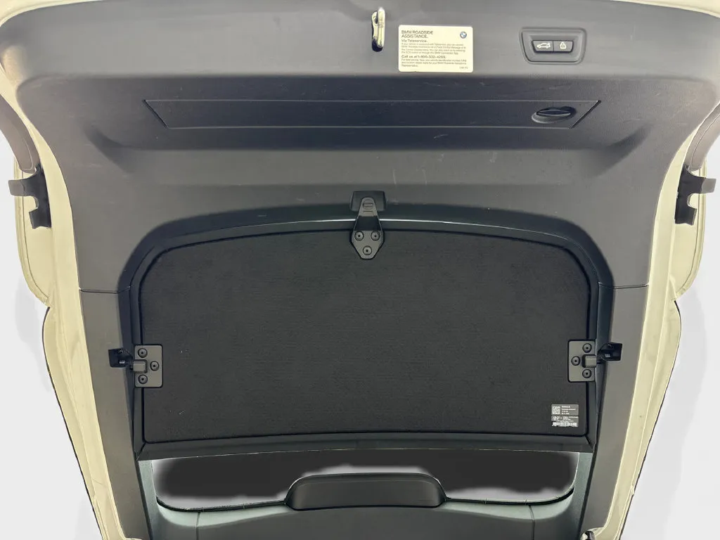 BMW i4 photo 80