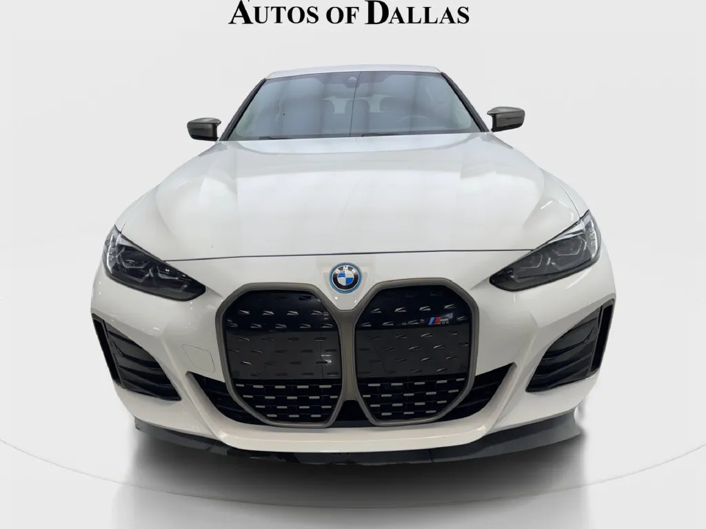 BMW i4 photo 4