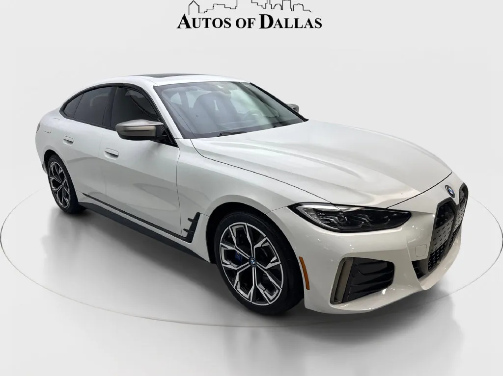 BMW i4 photo 5