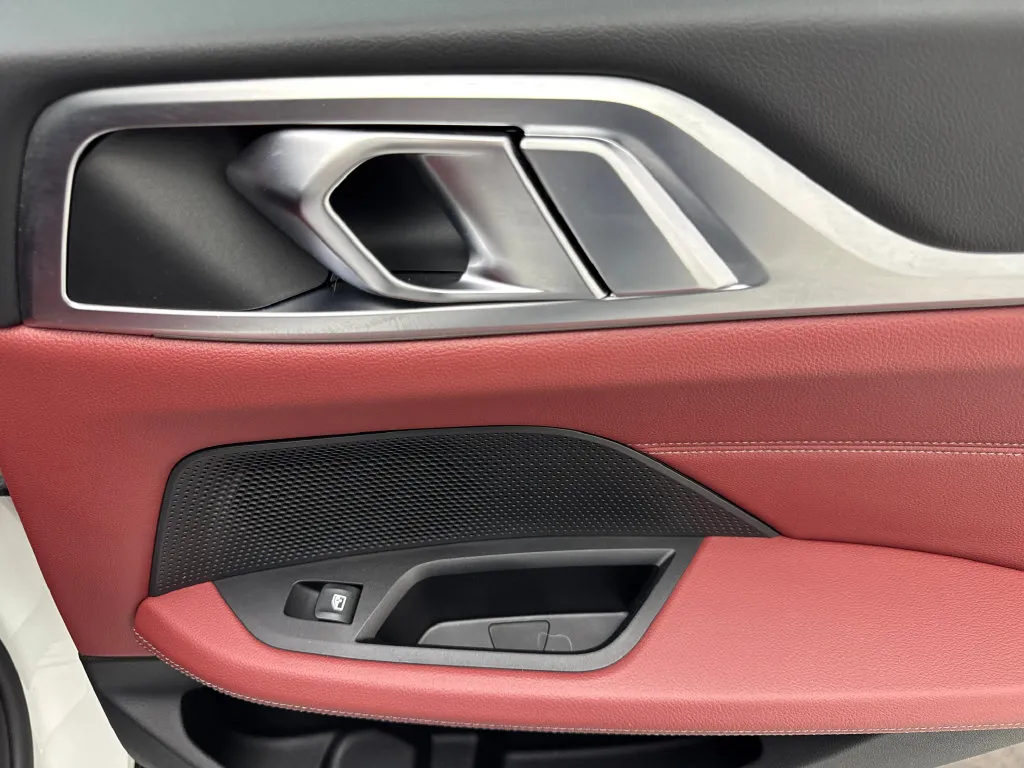 BMW i4 photo 45