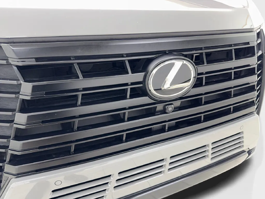 Lexus GX photo 25