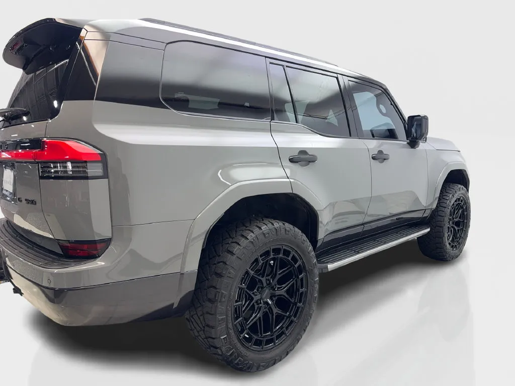 Lexus GX photo 15