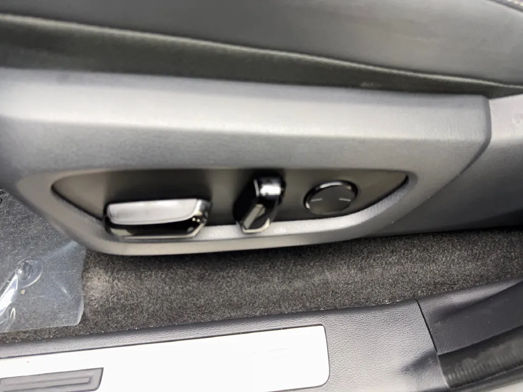 Lexus GX photo 29