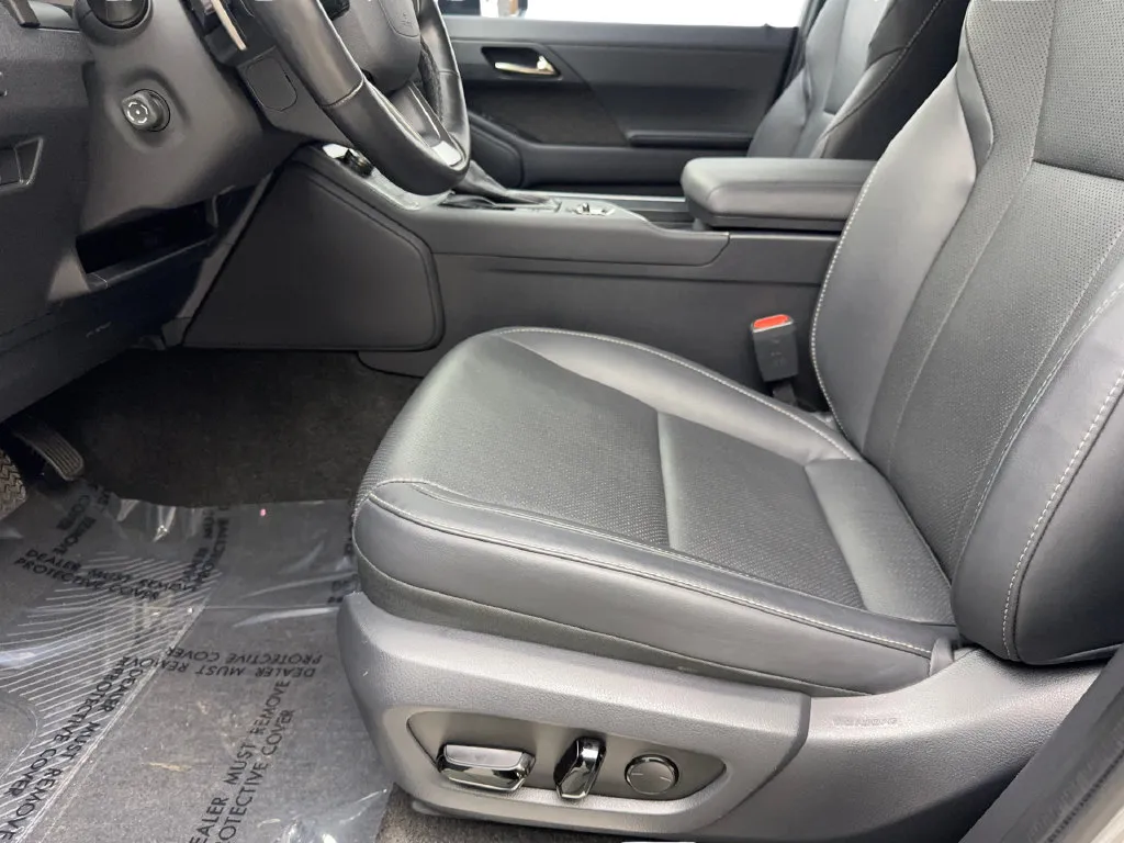 Lexus GX photo 26