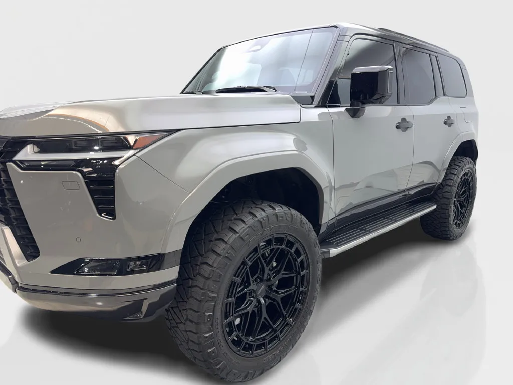 Lexus GX photo 12