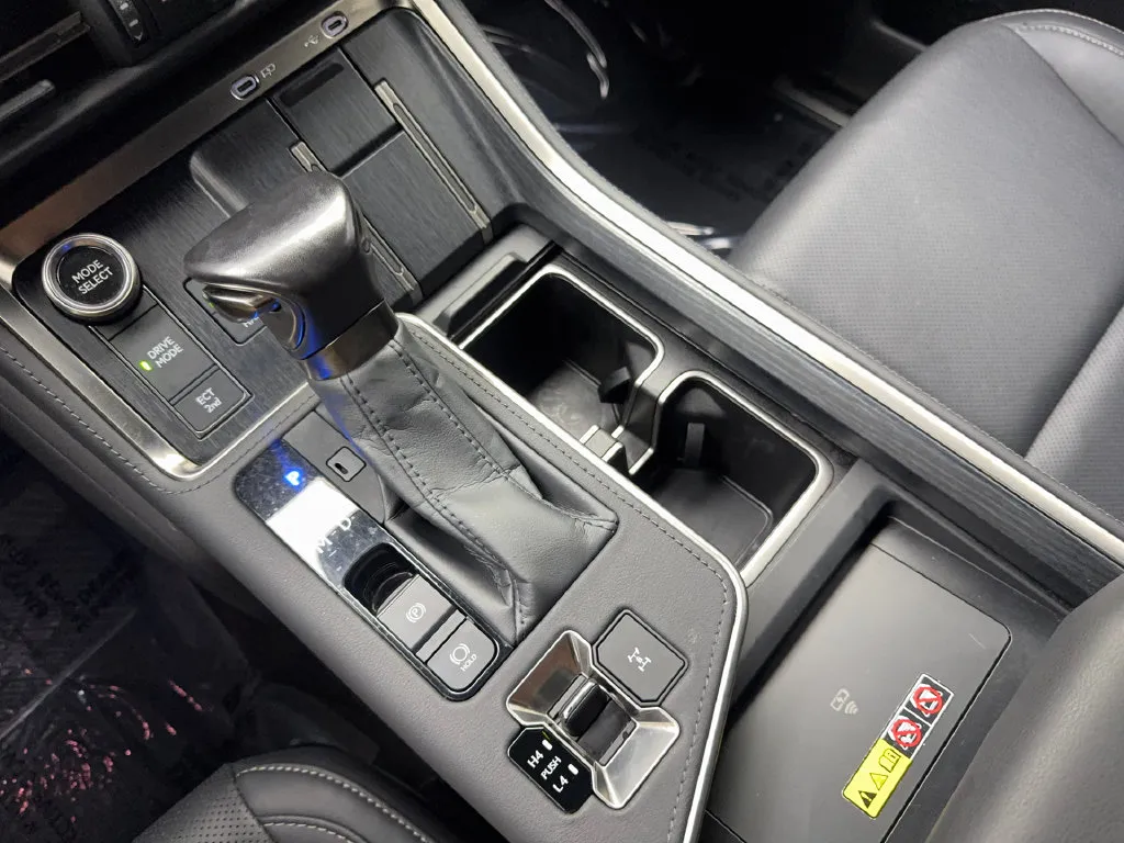 Lexus GX photo 71