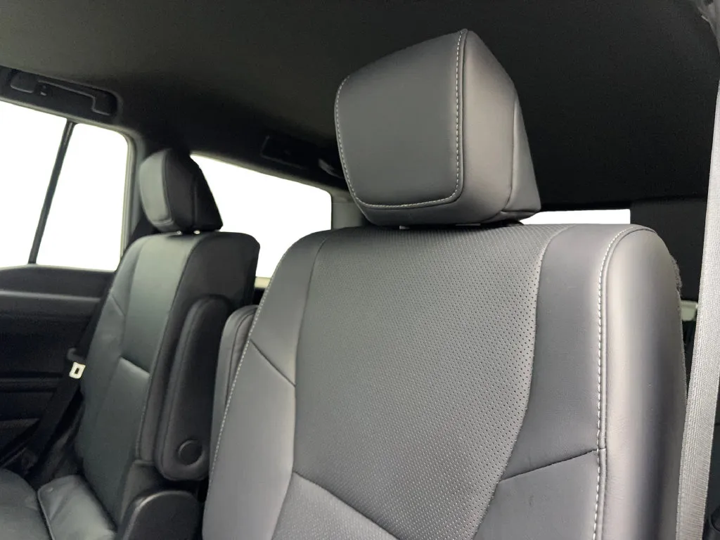 Lexus GX photo 34
