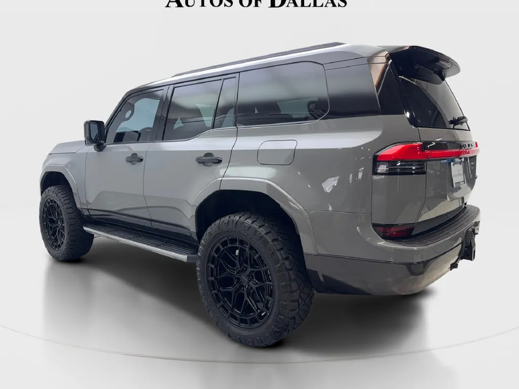 Lexus GX photo 10