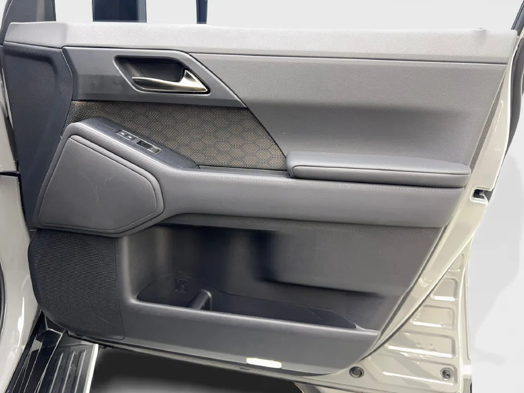 Lexus GX photo 52