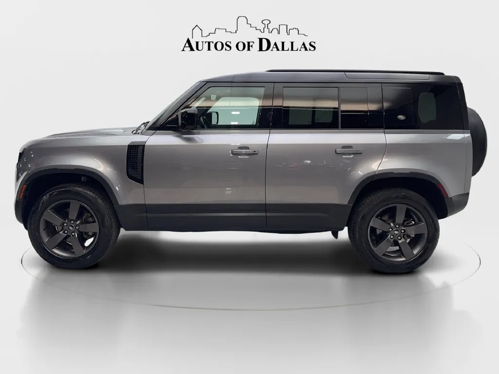 Land Rover Defender photo 11