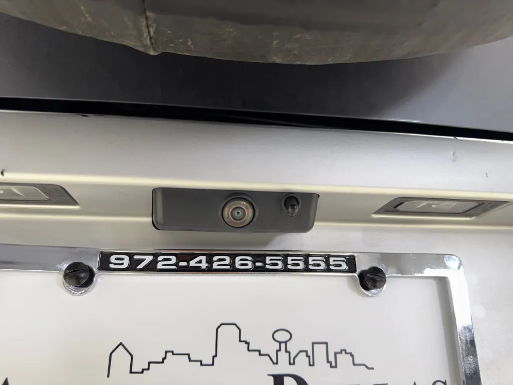 Land Rover Defender photo 23