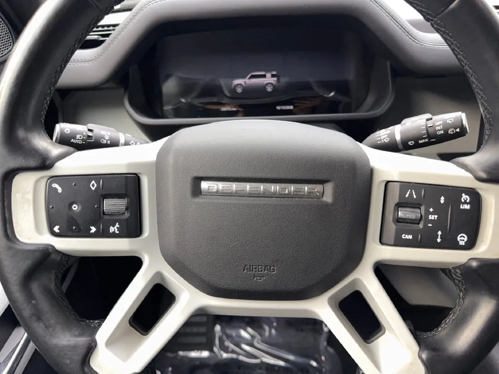 Land Rover Defender photo 58