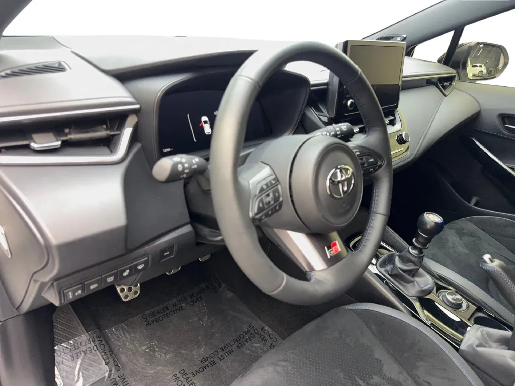 Toyota GR Corolla photo 51