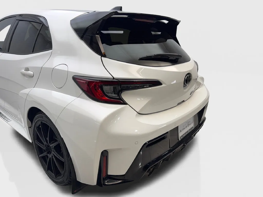 Toyota GR Corolla photo 21