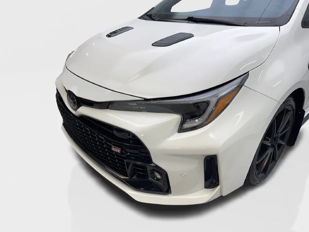 Toyota GR Corolla photo 18