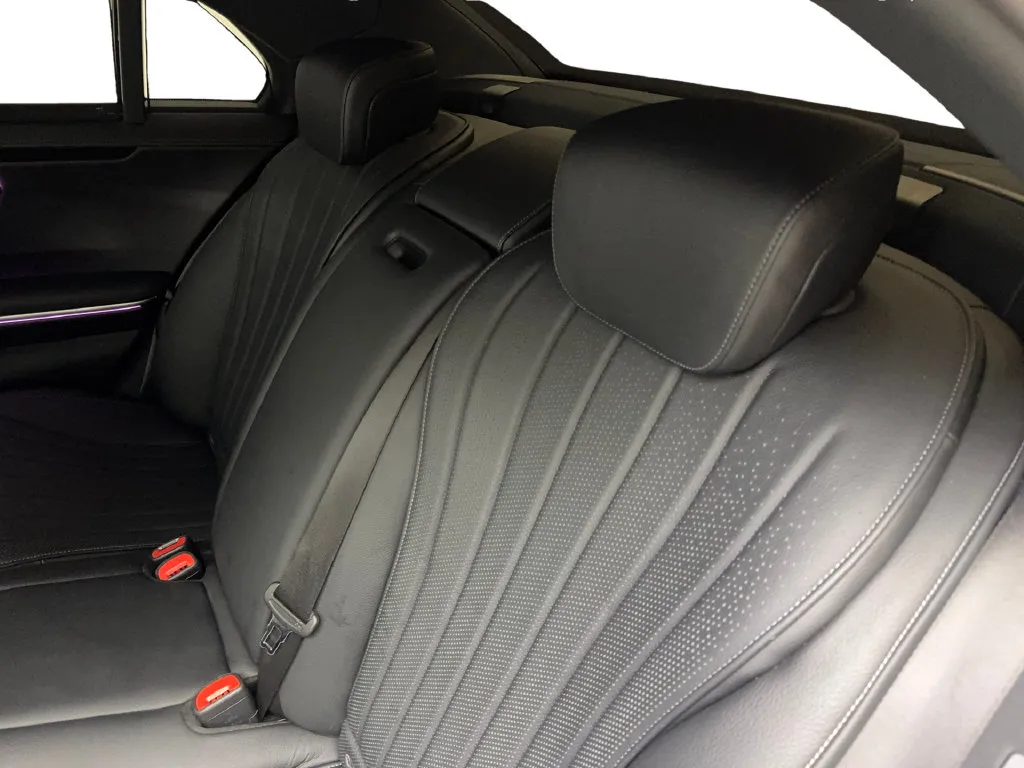 Mercedes-Benz S-Class photo 35