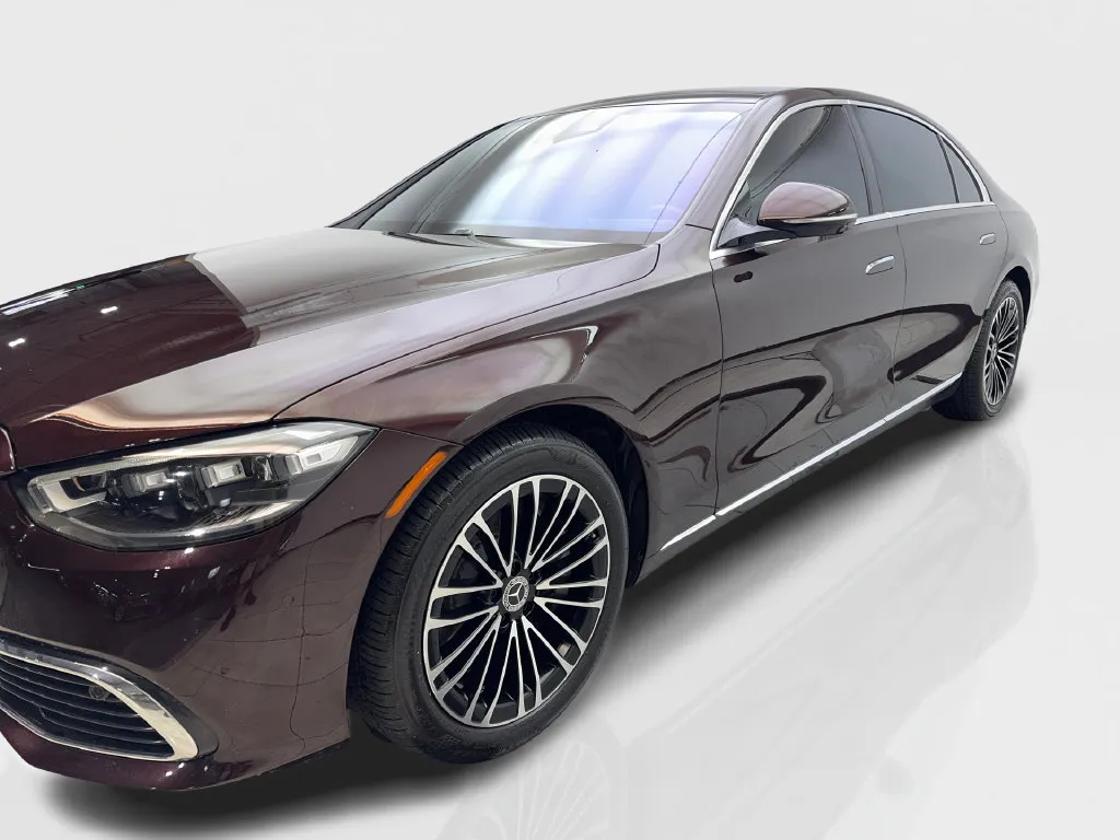 Mercedes-Benz S-Class photo 12