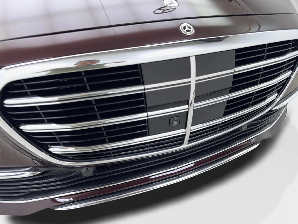 Mercedes-Benz S-Class photo 27