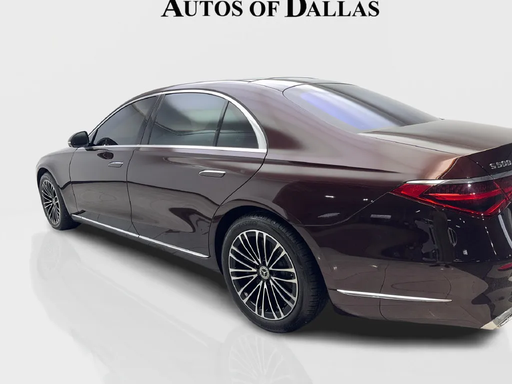 Mercedes-Benz S-Class photo 16