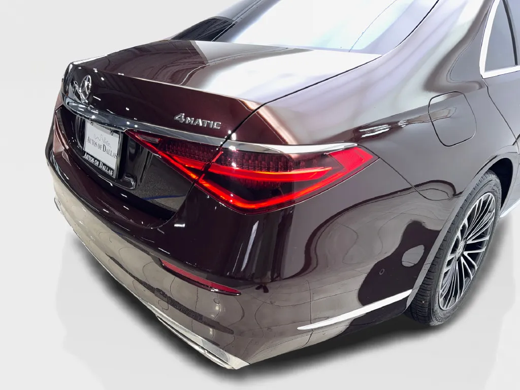 Mercedes-Benz S-Class photo 20