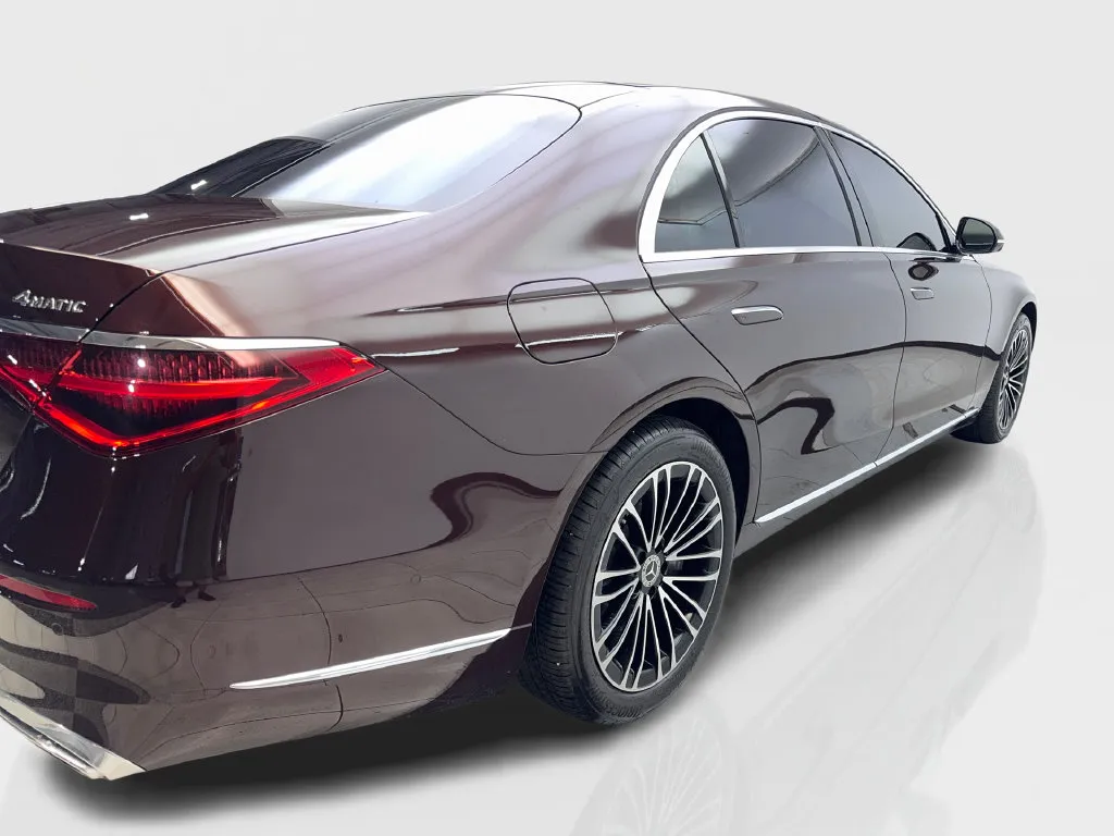Mercedes-Benz S-Class photo 15