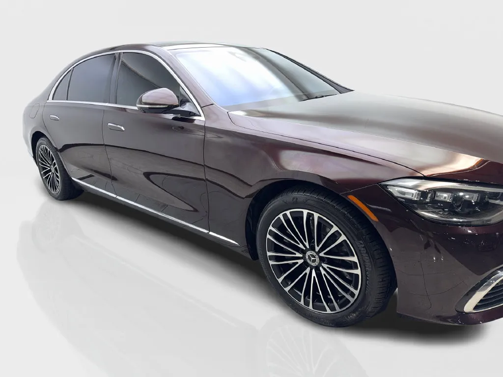 Mercedes-Benz S-Class photo 14