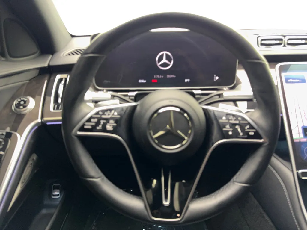 Mercedes-Benz S-Class photo 55