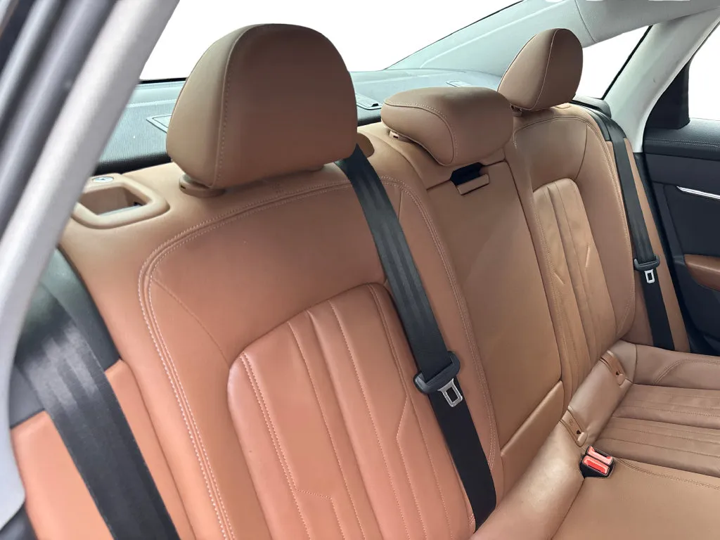 Audi A6 photo 42