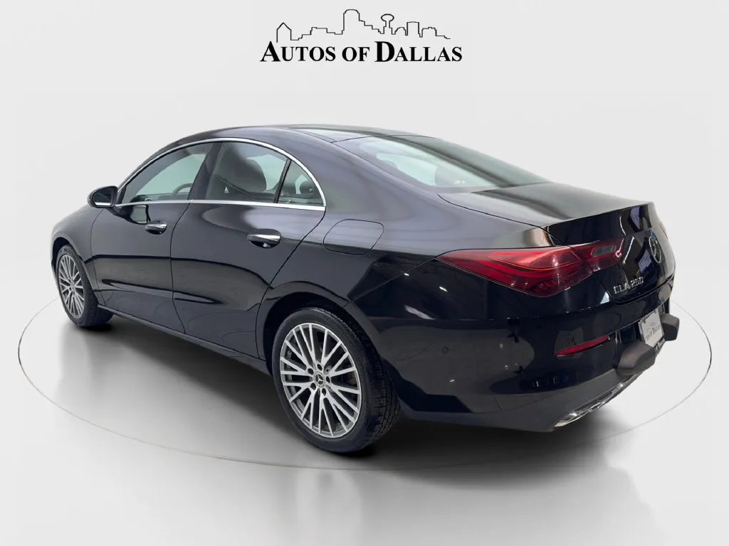 Mercedes-Benz CLA photo 10