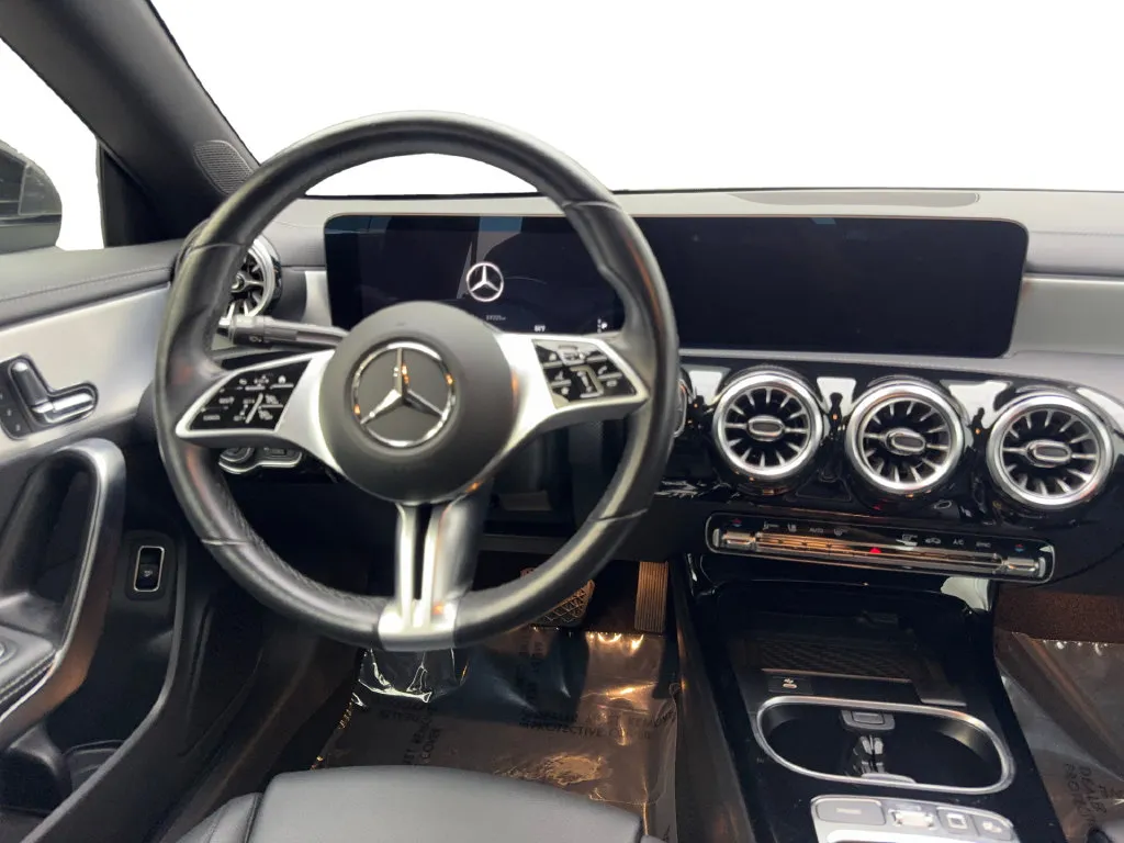 Mercedes-Benz CLA photo 52