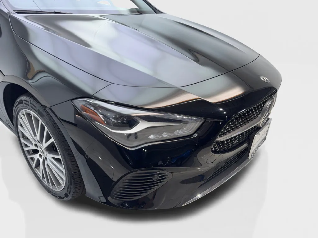 Mercedes-Benz CLA photo 19