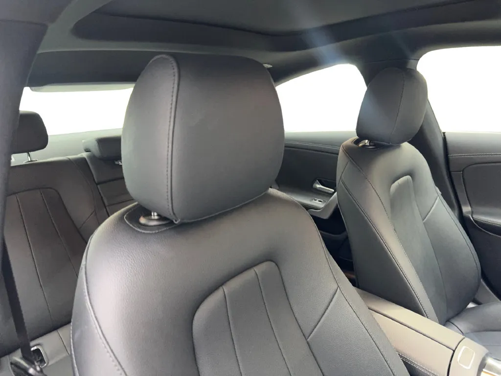 Mercedes-Benz CLA photo 45