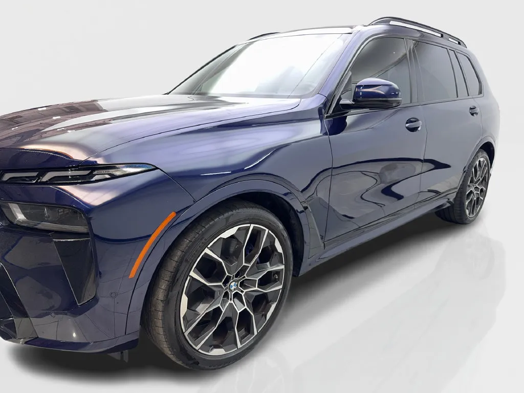 BMW X7 photo 12