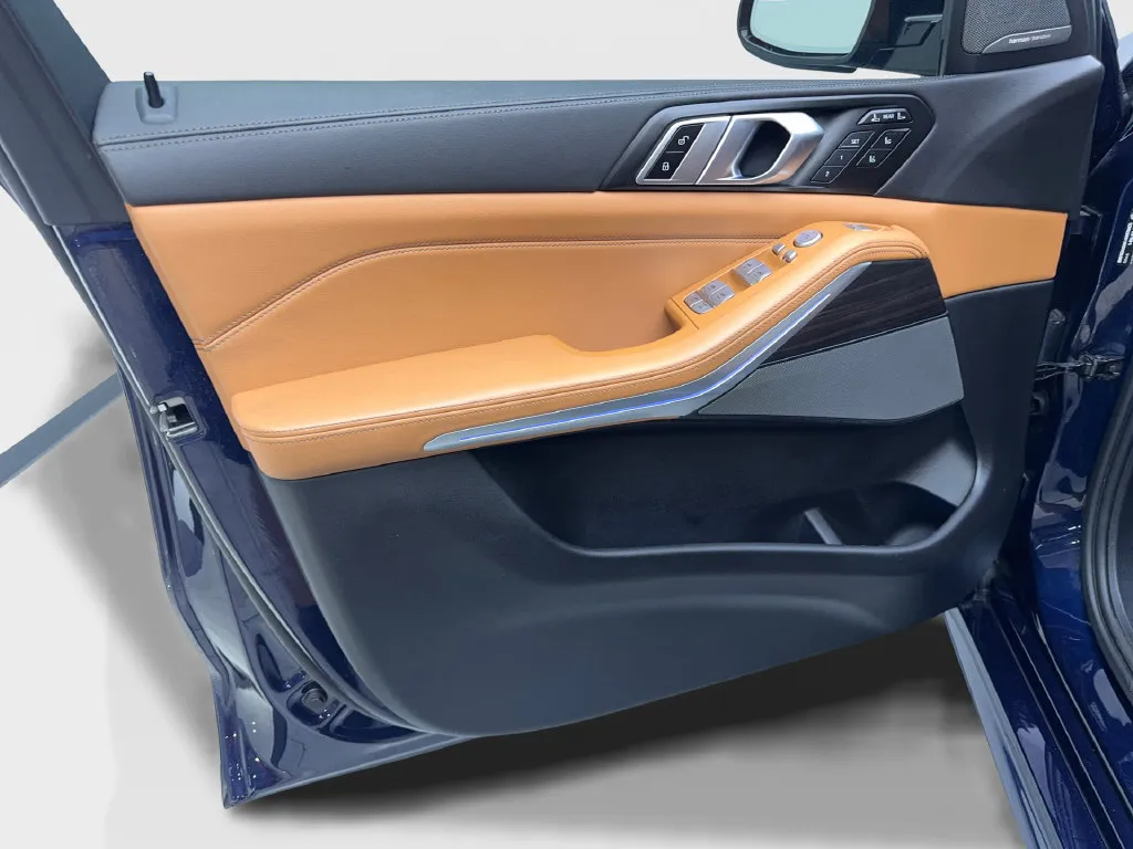 BMW X7 photo 34