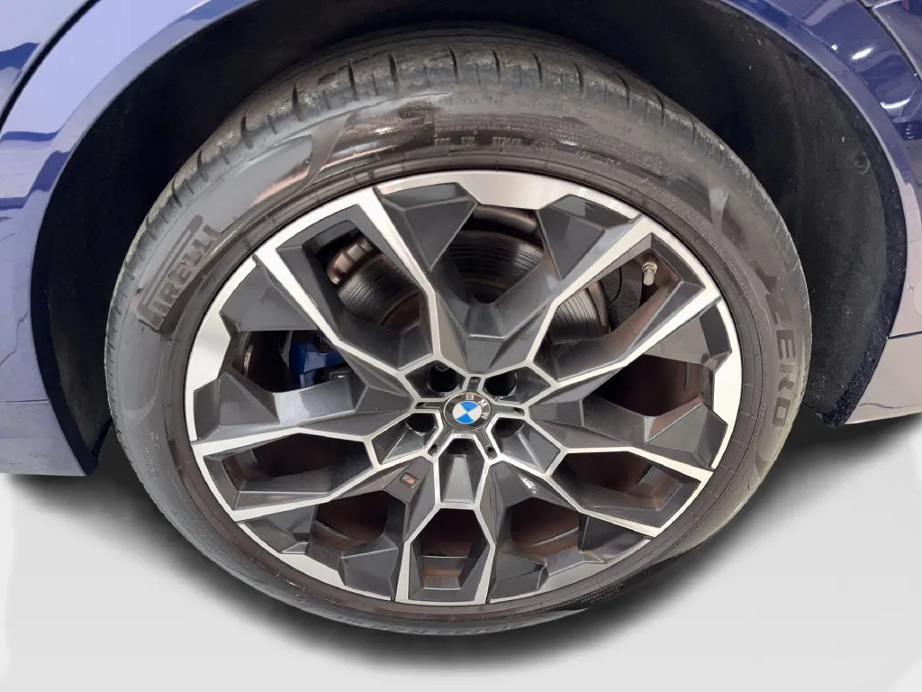 BMW X7 photo 89