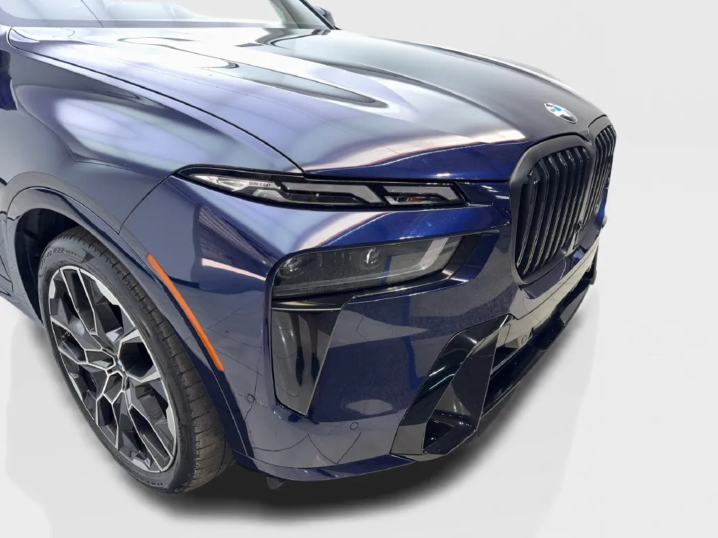 BMW X7 photo 19