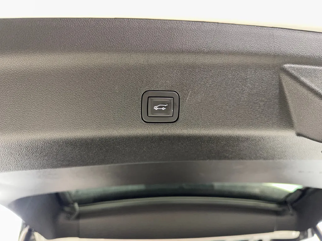 GMC Yukon photo 95