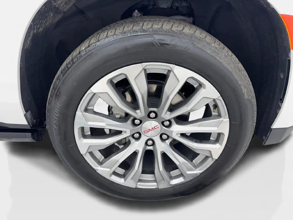GMC Yukon photo 96