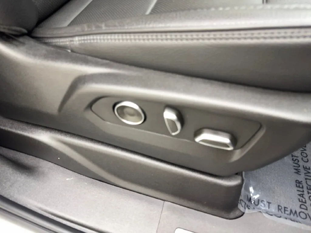 GMC Yukon photo 56