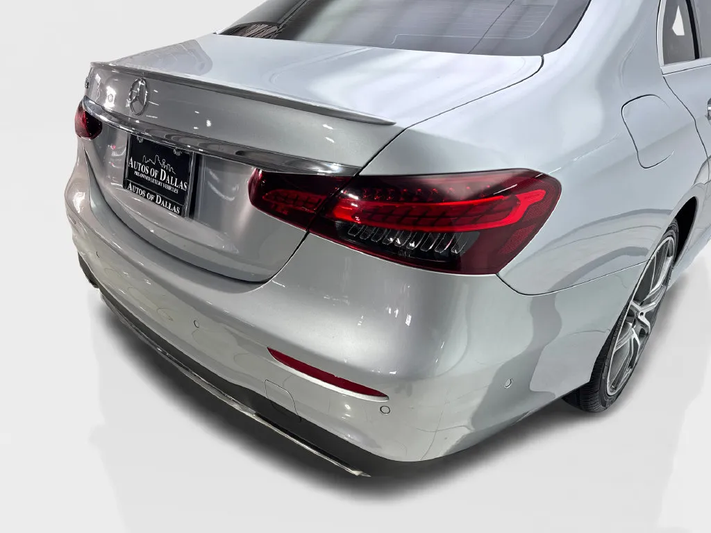 Mercedes-Benz E-Class photo 20