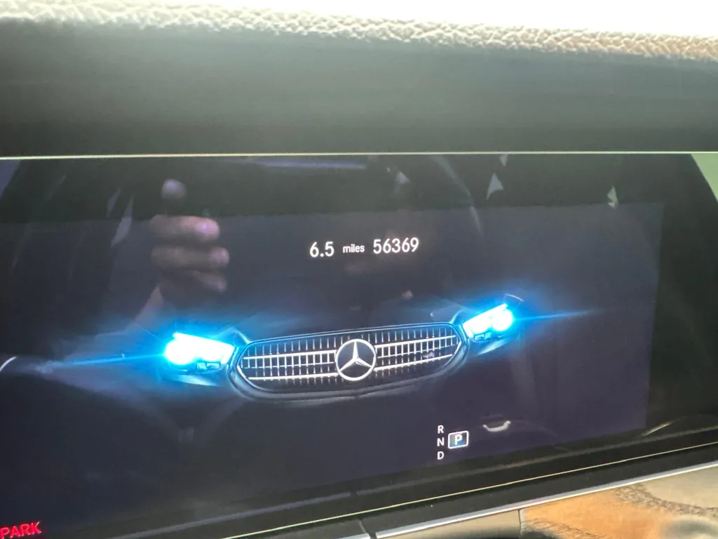 Mercedes-Benz E-Class photo 59