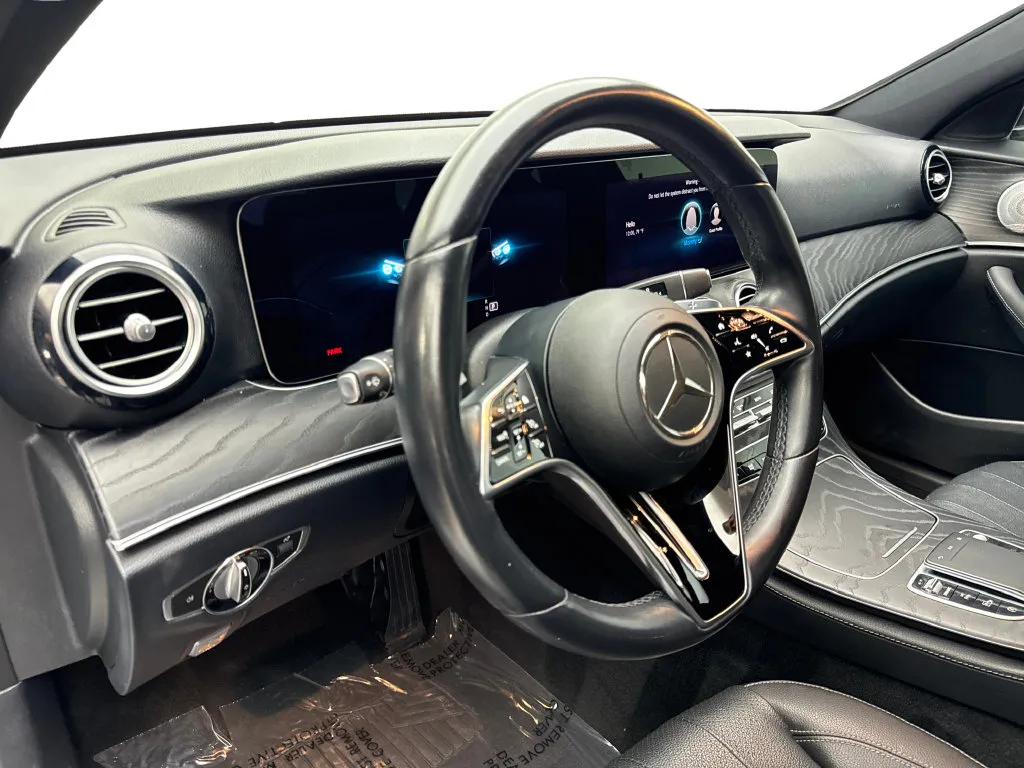 Mercedes-Benz E-Class photo 49