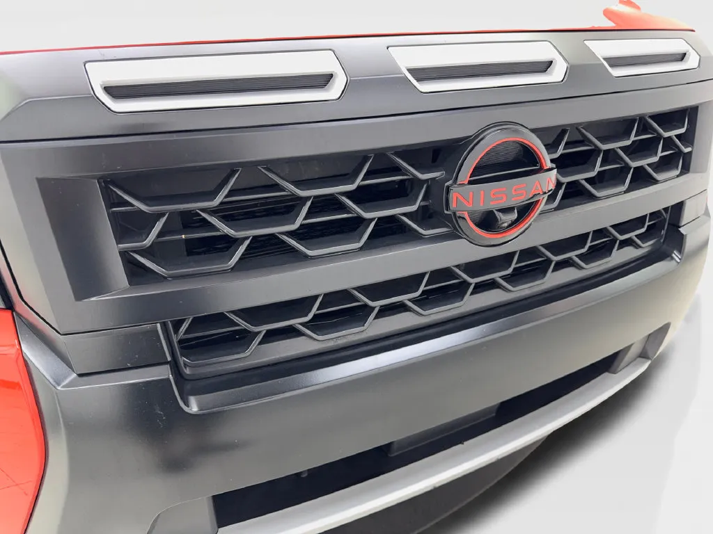 Nissan Frontier photo 28