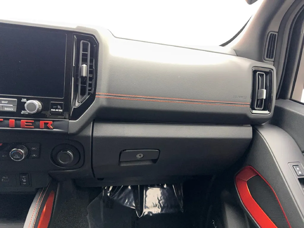 Nissan Frontier photo 61