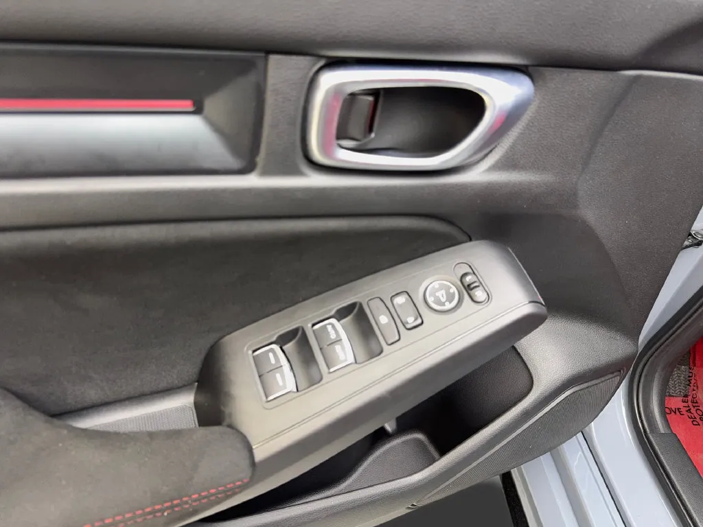 Honda Civic Type R photo 33