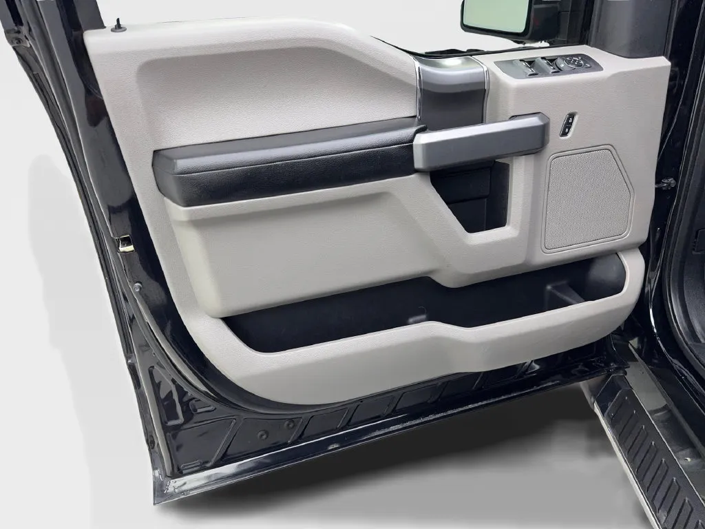 Ford F-150 photo 32