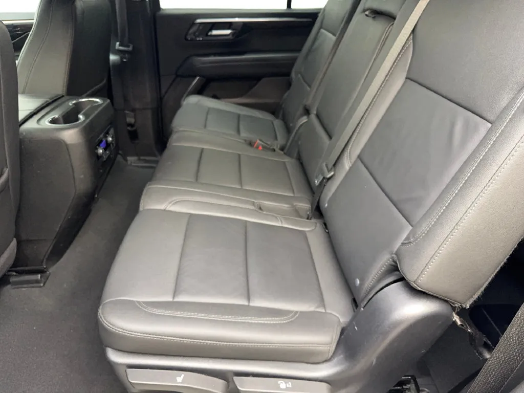 Chevrolet Tahoe photo 34