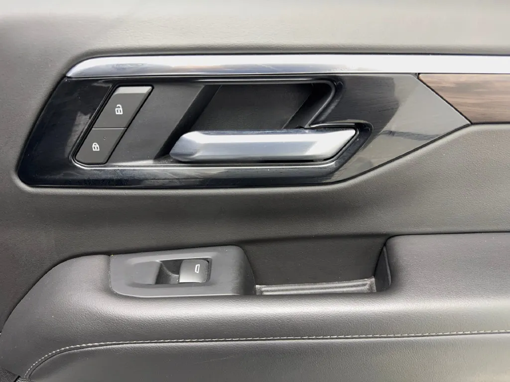 Chevrolet Tahoe photo 47